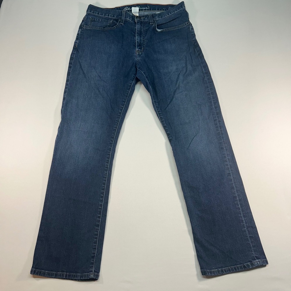 Eddie Bauer Mens Straight Fit Jeans Medium Wash Blue Denim 32x30 EB1292904-R-RIV